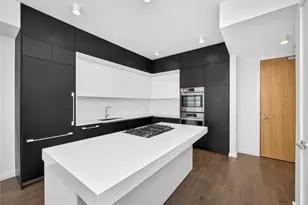 313 W 17th St, Austin, TX 78701 - Photo 12