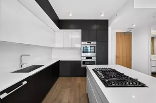 313 W 17th St, Austin, TX 78701 - Photo 14