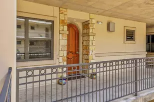 1812 West Ave Ave, Austin, TX 78701 - Photo 4