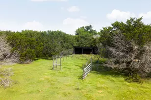 2110 Co Rd 285, Liberty Hill, TX 78642 - Photo 32
