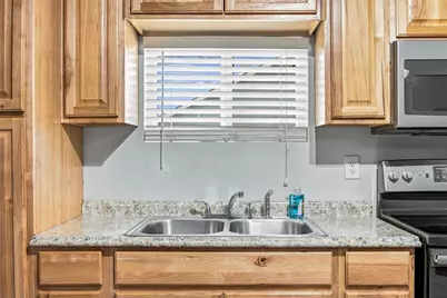 1620 S Turnersville Road, Buda, TX 78610 - Photo 32