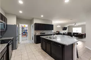 111 Denton Dr, Hutto, TX 78634 - Photo 4