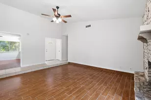 10218 Missel Thrush Dr, Austin, TX 78750 - Photo 6
