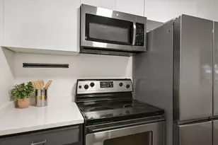 3013 E 18th St, Austin, TX 78702 - Photo 14