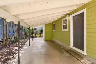 3013 E 18th St, Austin, TX 78702 - Photo 4