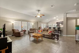 162 Sugar Creek, Buda, TX 78610 - Photo 4