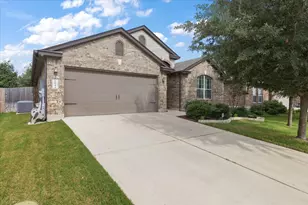 162 Sugar Creek, Buda, TX 78610 - Photo 2