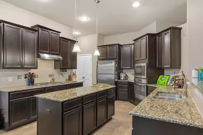 162 Sugar Creek, Buda, TX 78610 - Photo 10