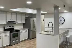 5813 Back Ct, Austin, TX 78731 - Photo 6