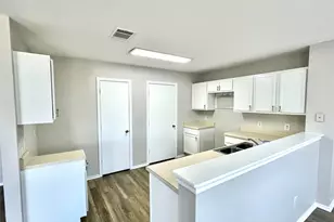 12729 St Mary Dr, Manor, TX 78653 - Photo 4