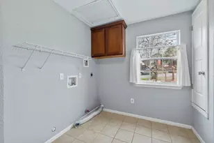 2001 E 8th St, Austin, TX 78702 - Photo 24