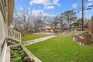 2001 E 8th St, Austin, TX 78702 - Photo 32