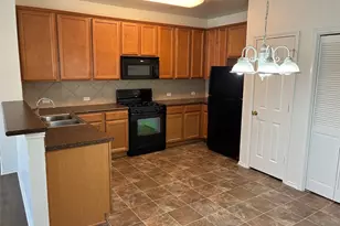 9201 Brodie Ln, Austin, TX 78748 - Photo 4