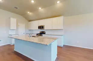 20005 Schatz Wy, Manor, TX 78653 - Photo 6