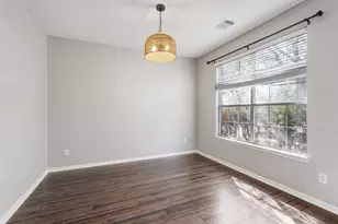 1712 Lynnville Trail, Austin, TX 78727 - Photo 6