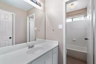 1712 Lynnville Trail, Austin, TX 78727 - Photo 12