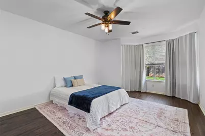 1712 Lynnville Trail, Austin, TX 78727 - Photo 8