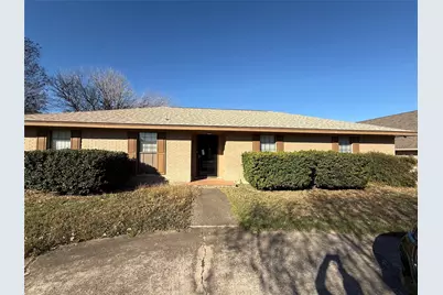 214 Meadowlakes Drive, Meadowlakes, TX 78654 - Photo 1