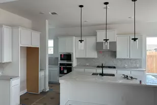 213 Borrego Bnd, Liberty Hill, TX 78642 - Photo 4