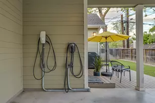 2604 Bland St, Austin, TX 78703 - Photo 34