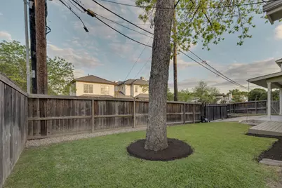 2604 Bland Street, Austin, TX 78703 - Photo 32