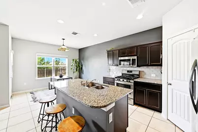 6712 May Shower Drive, Austin, TX 78744 - Photo 12