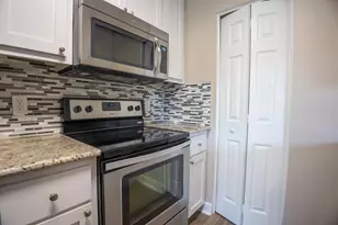 1306 Norwalk Ln, Austin, TX 78703 - Photo 6