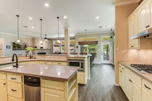 215 Woodland Park, Georgetown, TX 78633 - Photo 16