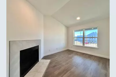 6409 Burns Street #305, Austin, TX 78752 - Photo 4