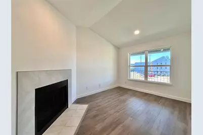 6409 Burns Street #305, Austin, TX 78752 - Photo 4