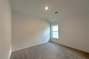133 Captain Dooley Ln, Jarrell, TX 76537 - Photo 6