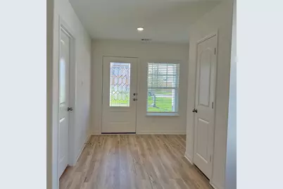 133 Captain Dooley Lane, Jarrell, TX 76537 - Photo 2