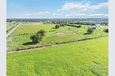 660 American Legion Road, Smithville, TX 78957 - Photo 2