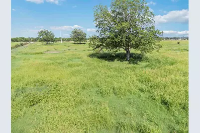660 American Legion Road, Smithville, TX 78957 - Photo 10