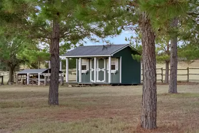 245 Country Lane, McDade, TX 78650 - Photo 4