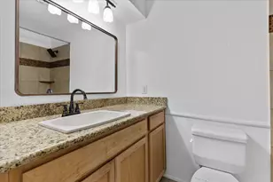 8400 Jamestown Dr, Austin, TX 78758 - Photo 18