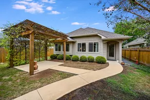 358 Tilly Ln, Buda, TX 78610 - Photo 2