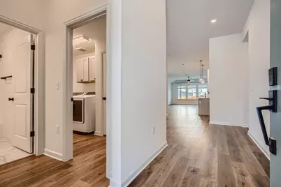 7904 Gilwice Lane, Austin, TX 78744 - Photo 10