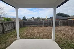 2413 Blue Sky Ln, Lockhart, TX 78644 - Photo 38