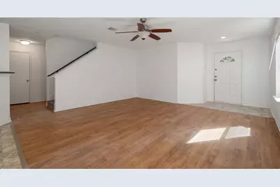 5600 Victory Gallop, Del Valle, TX 78617 - Photo 4