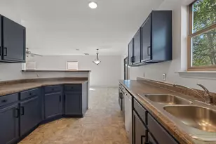 5600 Victory Gallop, Del Valle, TX 78617 - Photo 8