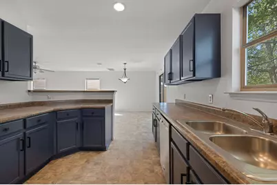 5600 Victory Gallop, Del Valle, TX 78617 - Photo 8