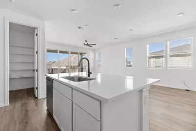 612 Seabiscuit Drive, Jarrell, TX 76537 - Photo 8