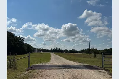 13115 Schoenemann Road, Carmine, TX 78932 - Photo 4
