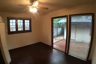 2813 Salado St, Austin, TX 78705 - Photo 10