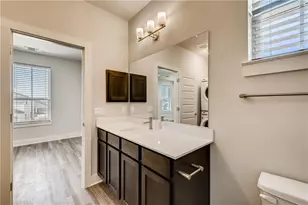 8000 Hillock Terrace, Austin, TX 78744 - Photo 8