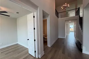 506 Uphill Ct, Liberty Hill, TX 78642 - Photo 2