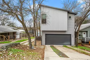 1302 Delano St, Austin, TX 78721 - Photo 1