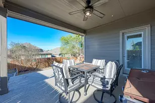 136 Finley St, Hutto, TX 78634 - Photo 38