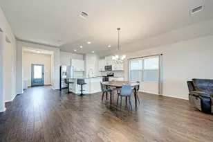 136 Finley St, Hutto, TX 78634 - Photo 16